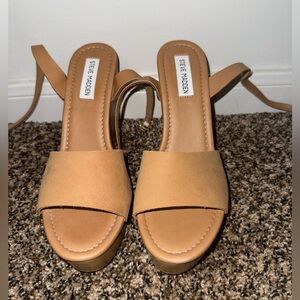 Steve Madden Camel Platform Sandals